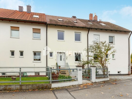 Ruhig gelegenes Reihenmittelhaus: Gepflegtes Wohnen auf 105 m² mit Garten & Südterrasse in Katzwang