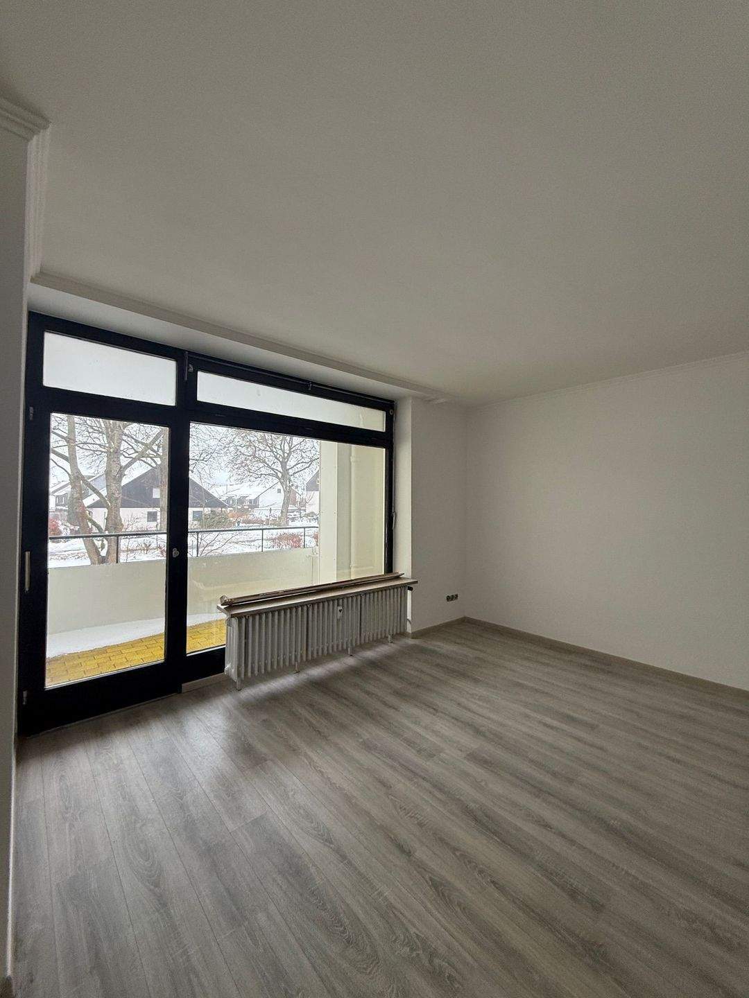                                                               2 Zimmer Wohnung mit Balkon und EBK in Selb                                                       in Selb (Wunsiedel im Fichtelgebirge)