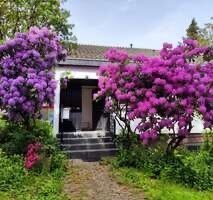 Einfamilienhaus in idyllischer Siedlung mit grüner Ruheoase