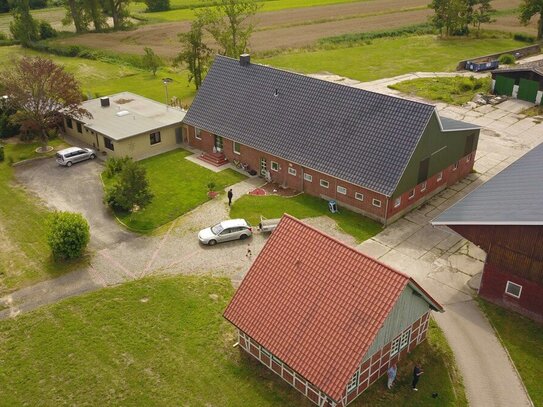 Ländlicher Hof mit 2 Einfamilienhäuser in Cuxhaven