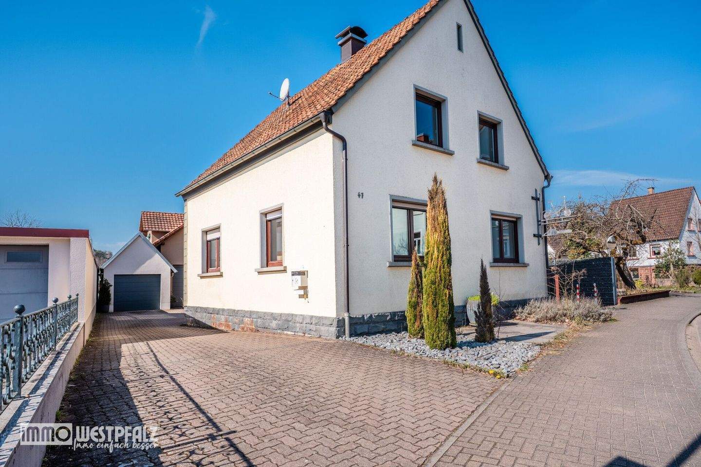                                                              Ab sofort - Erstbezug nach Renovierung. Lichtdurchflutetes Einfamilienhaus in F&hellip;                                                       in Fischbach (Nürnberg)