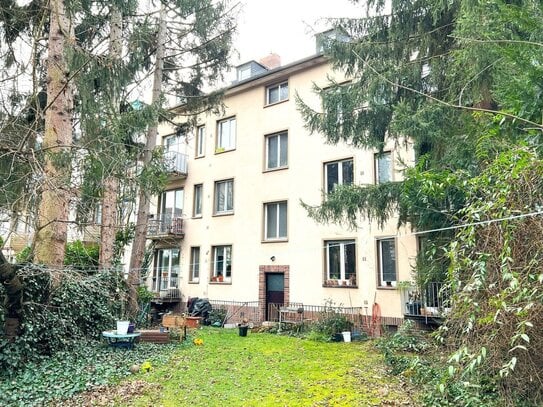 Frankfurt-Dornbusch! MFH - Bj. ca. 1935 - mit ca. 564 m² Wohnfläche und 621 m² Grundstück.