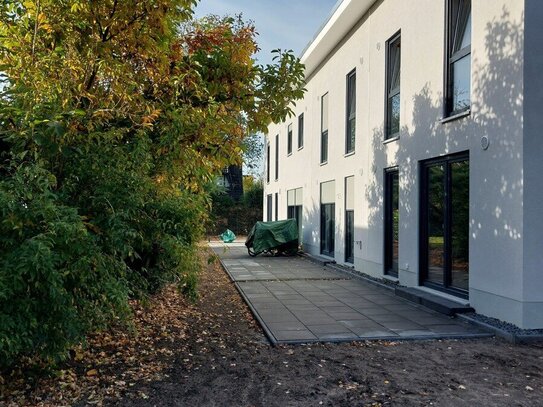 Familienidylle in Hamburg: Charmantes Reihenendhaus in Rellingen