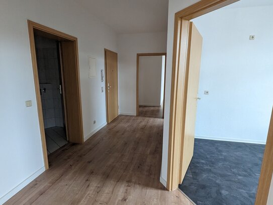 ++ Traumhaft ++ Schön renovierte 2,5 Zimmer Wohnung mit großartiger Aussicht ++