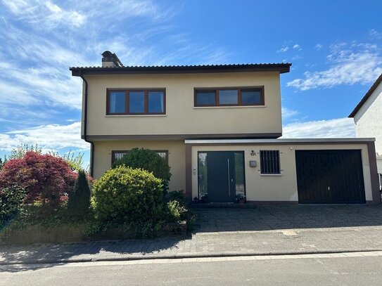 Großzügiges Einfamilienhaus mit Süd-Garten und Blick auf den Pfälzer Wald im beliebten Gimmeldingen