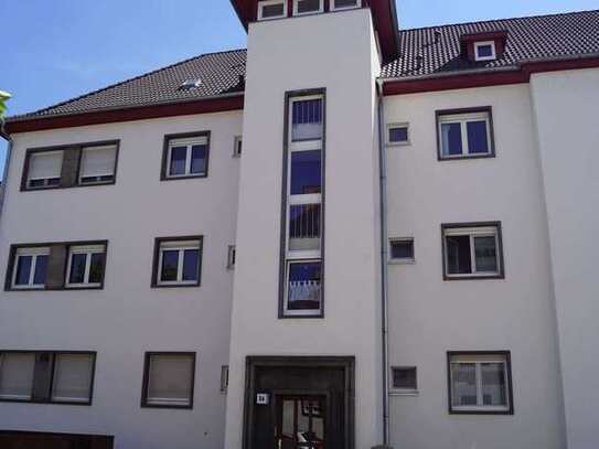 Große 3 Raum-Wohnung mit Balkon