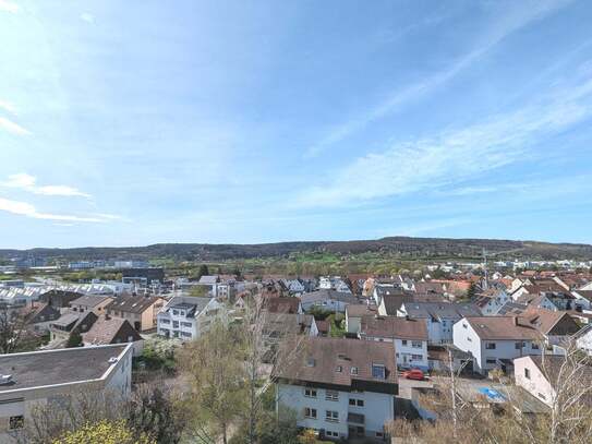 Sofort freie Penthouse Wohnung mit großartigem Ausblick!