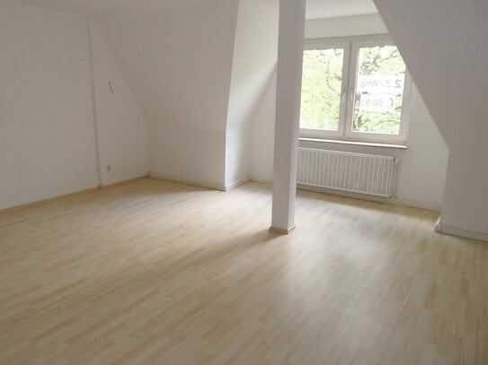 Große 2-Zimmer-Mietwohnung - modernisierter Altbau - Bad Pyrmont - Hauptallee