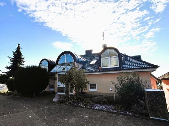 Sie können sofort einziehen: Großzügige Wohnung in Efringen-Kirchen mit Mega-Ausblick