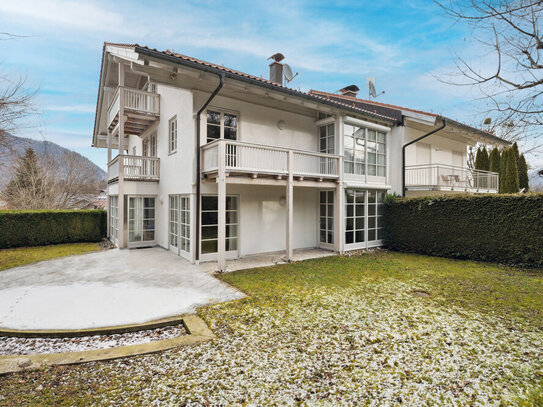 Eleganz & Stil! Wohlfühlen in bester Lage mit Alpenblick in Bayerisch Gmain