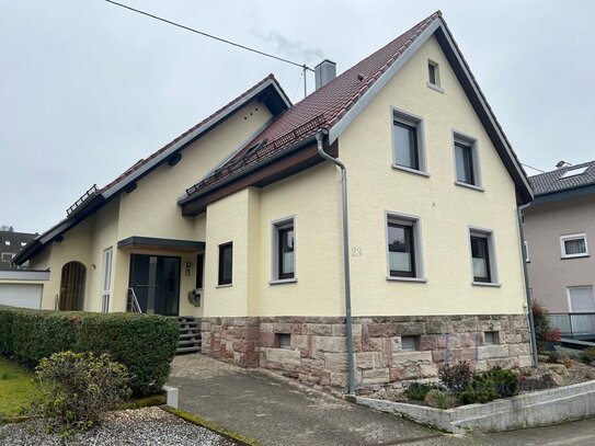 Mehrfamilienhaus mit vielfältigen Nutzungsmöglichkeiten in Michelbach