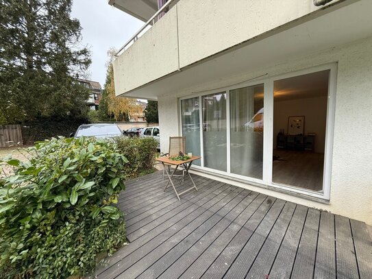 Bezugsfreie Erdgeschoß Wohnung mit kleiner Terrasse in Düren