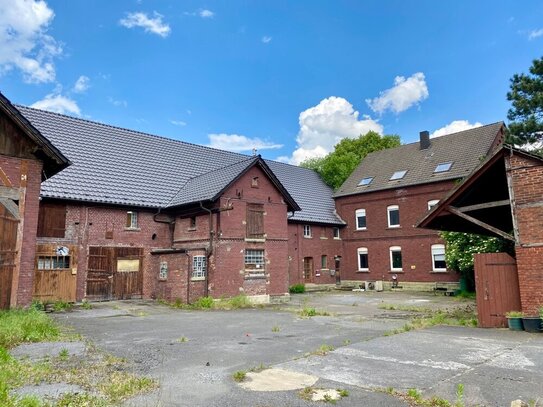 Historischer Resthof mit Entwicklungspotenzial *PROVISIONSFREI* zu erwerben