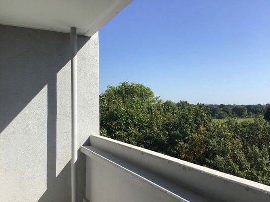 Ihre Zukunft - Ihre Wohnung: ansprechende 2-Zimmer-Wohnung mit Balkon und Weitblick!