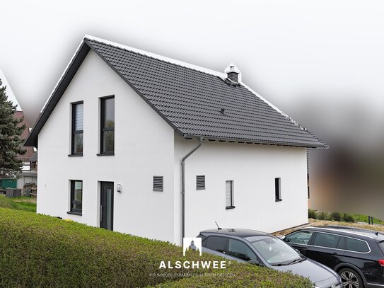 ***Exklusiv***Modernes Einfamilienhaus in zweiter Reihe!