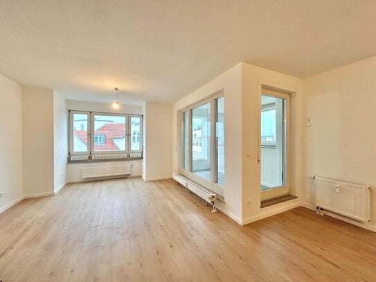 Sonniges 1 Zimmer Apartment mit neuer EBK und Südloggia