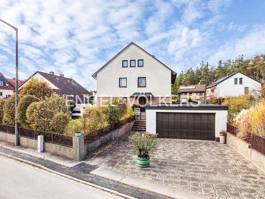 Großzügiges 1-2- Familienhaus mit neuen Bädern und Fenstern in absolut ruhiger Lage Roths