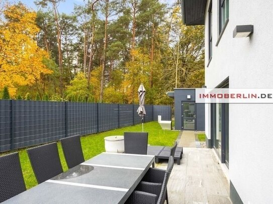 IMMOBERLIN.DE - Energieeffizientes Einfamilienhaus mit Südterrasse & Garage in naturschöner Lage in Seenähe