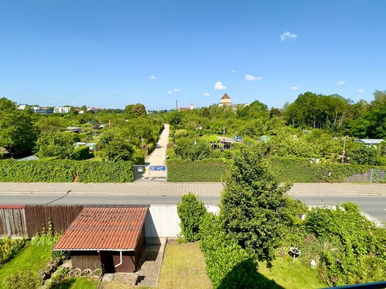 NEU in Erlenstegen! Geräumiges Reihenmittelhaus mit 5 Zimmern, 2 Bädern und Garage