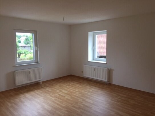 2-Raum Wohnung mit Balkon im 1. Stock in Waldheim