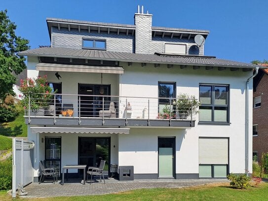 Attraktive 4-Zimmerwohnung mit schöner Terrasse in Toplage von Niederkaufungen