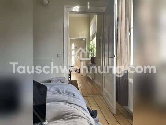 [TAUSCHWOHNUNG] Helle 2 Zimmer Altbauwohnung EBK, Dielen, Badewanne