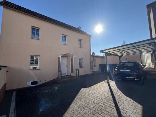 Charmantes Einfamilienhaus mit Wintergarten und tollem Sonnengarten/-terrasse - Top-Ruhiglage Vinxel