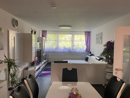 Moderne 4-Zimmer-Wohnung mit Loggia in Stein b. Nürnberg