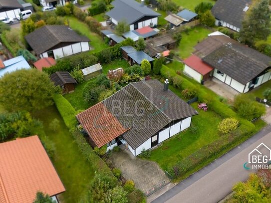 Einfamilienhaus im Bungalow-Stil mit großem Garten