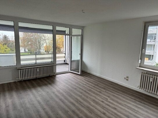 Helle 3-Zimmer-Wohnung in Böblingen, Silberweg 21, 83 m² zu vermieten”