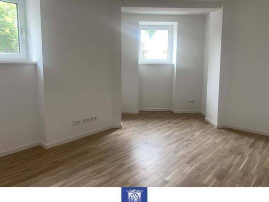 Liebevoll und modern sanierte Wohnung im Erstbezug! Erker, Fußbodenheizung, Parkett!