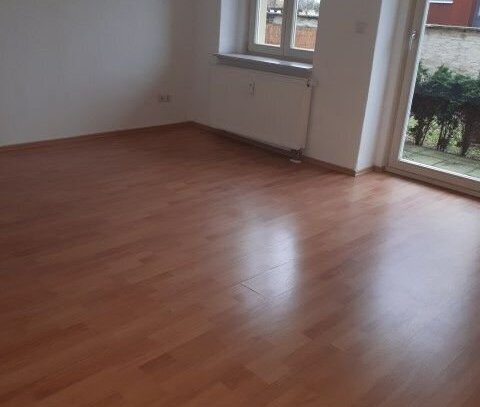 Gemutliche 1-Raum-Wohnung mit Terrasse sucht Nachmieter!