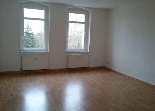 Nachmieter gesucht! 3-Zimmer-Wohnung 2. Etage mit Balkon, Keller und PKW-Parkplatz (Badewanne, Laminat, Zentralheizung.…