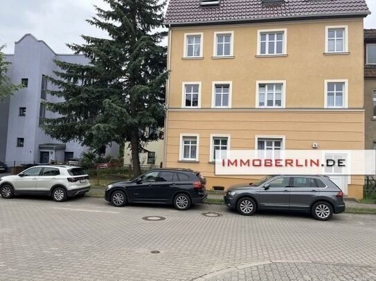 IMMOBERLIN.DE - Topzustand! Klassisches Mehrfamilienhaus mit großem Südgarten in ruhiger Lage