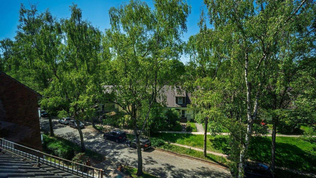 Gemütliche Dachgeschosswohnung in Top-Lage: 3 Zimmer im schönen Lokstedt