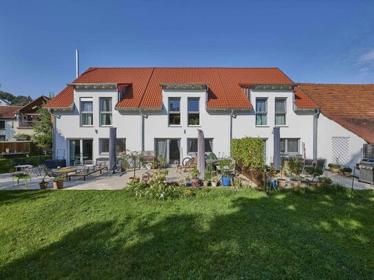 Neubau 2022 --- Schönes Reihenhaus mit Garten, KfW 55, Pellets und Solarthermie als Heizsystem