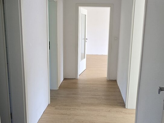 3,5 Zimmer Wohnung 80qm 1.OG