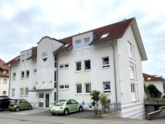 RESERVIERT: Optimal aufgeteilte 3-Zimmerwohnung mit Süd-Balkon und Schlossblick in zentraler Lage