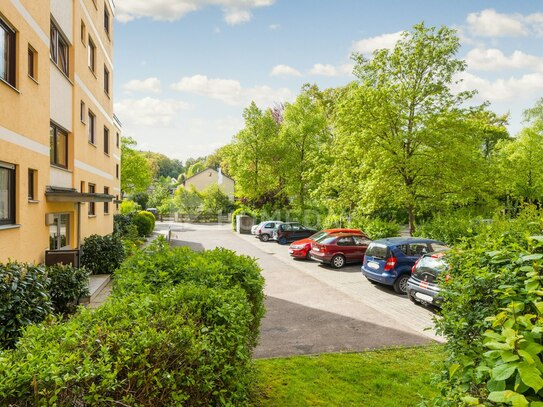 Sehr gut geschnittene 2-Zimmer-Wohnung mit Balkon und guter Verkehrsanbindung nach Regensburg