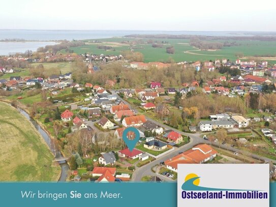 Großzügiger Bungalow mit 4 Zimmern | Garage | 5 Minuten bis Stralsund | Kamin | inkl. Einbauküche