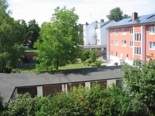 Apartment mit Balkon und Küche in Bahnhofnähe