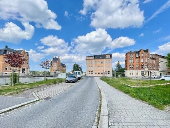 Bauplatz für WGH mitten in 01705 Freital mit 11 Pkw Parkplätzen