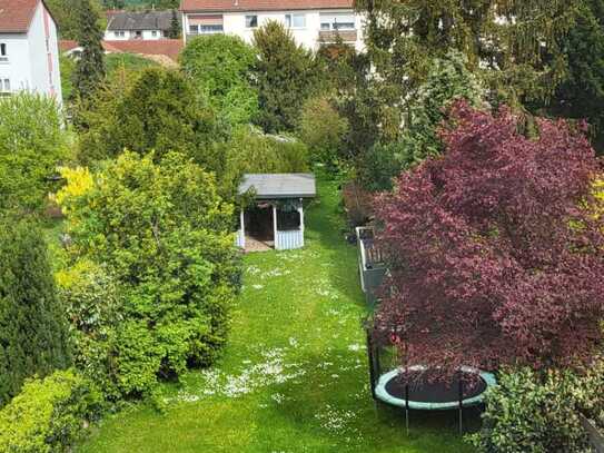 Ein Stück Paradies mitten in der Stadt: 2/3-Familienhaus mit tollem Grundstück