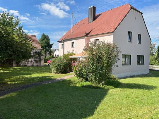 Charmantes Einfamilienhaus in Straß, Gemeinde Burgheim