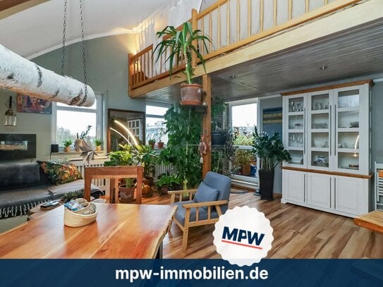 Investmentglanzstück über den Dächern: Stilvolle Galerie-Wohnung mit Balkon