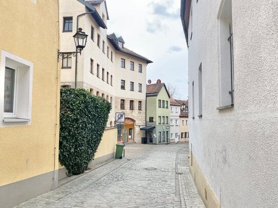 GROßZÜGIGE 5 ZIMMER WOHNUNG 189 QM WOHNFLÄCHE - AB SOFORT VERFÜGBAR