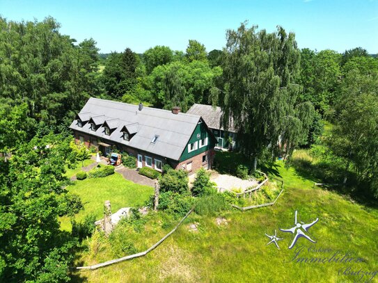 Sanierter Resthof mit zwei Wohneinheiten, Scheune und Weideland in Ostholstein in Mucheln-Sellin