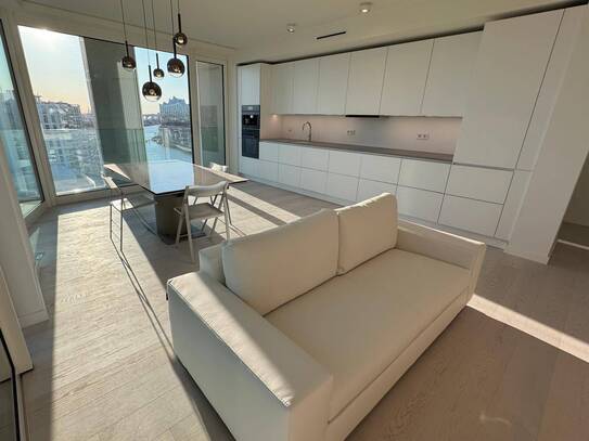 Exklusives Wohnen im THE LYTE- stilvoll möblierte 3-Zimmer-Wohnung mit Blick auf die Elbphilharmonie