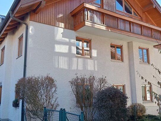 Vaterstetten, modernes Wohnen im bayerischen Landhausstil. 3 Zimmer ca. 72 m² mit TG in Top Lage!