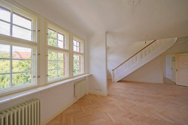 Am Kreuzpfuhlteich in Weißensee: 4 Zi-DG-Maisonette mit Aufzug EBK u 2 Balkonen (WE09) - Foto 1